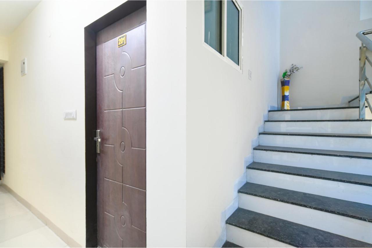 Fabexpress Golden Villa Indore Esterno foto